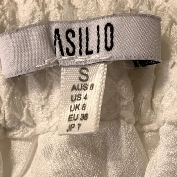 ASILIO Lemonade‎ Lake Skirt in White - Picture 7 of 10